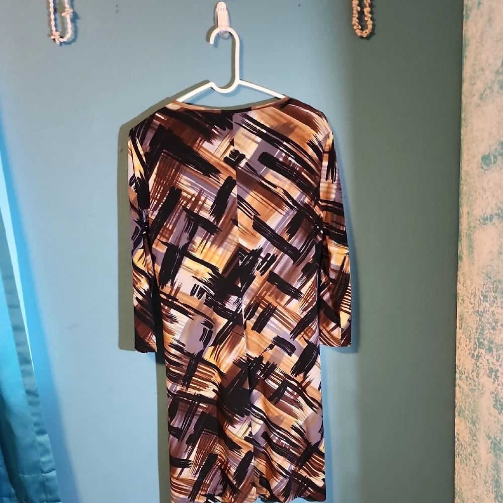 Monroe & Main  Abstract Knit Dress P2P 20 - Picture 4 of 6